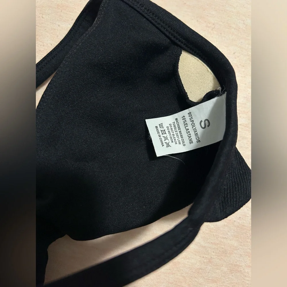 Naturyl halter bra - Picture 3 of 4